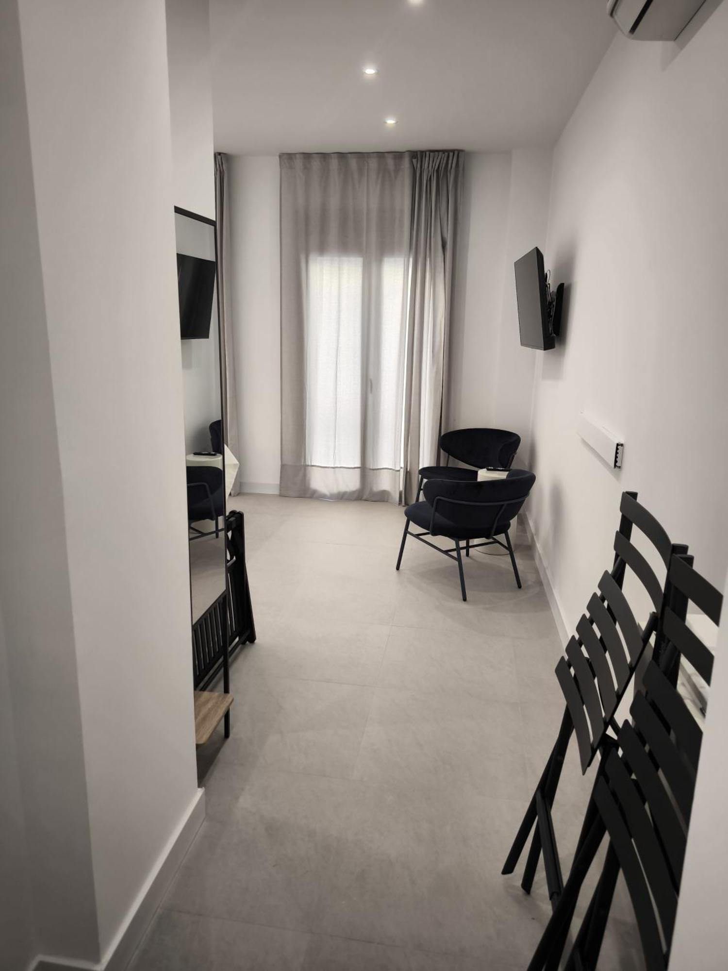 Aparthotel Capuchinos 31 Málaga Exterior foto